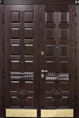 Входная дверь в частный дом без тамбура №61