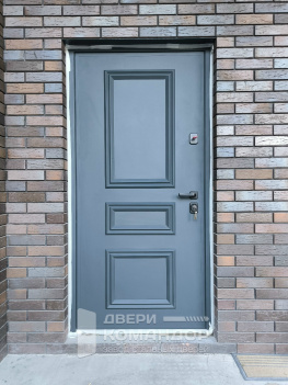 Серая входная дверь с металлофилёнкой Лидер Termo