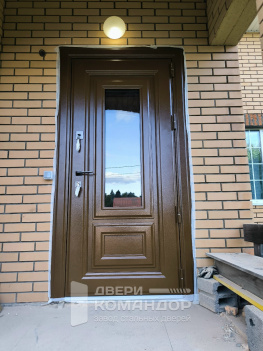 Входная дверь терморазрыв металл / пвх, со стеклопакетом, с магнитными уплотнителями, порогом из нержавейки, на заказ