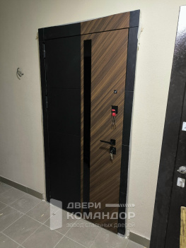 Металлическая входная двухпанельная дверь ДК-М 275 Дверной Континент